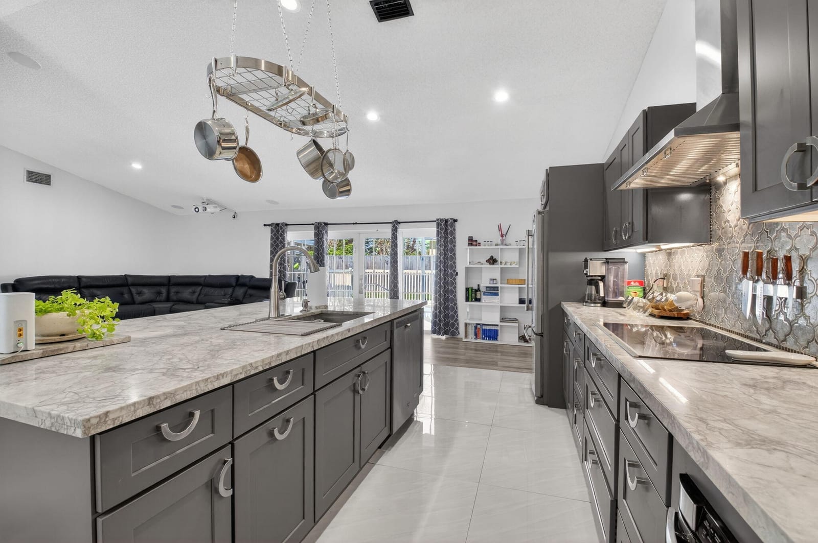 19131 Fairlawn Way — photo 12