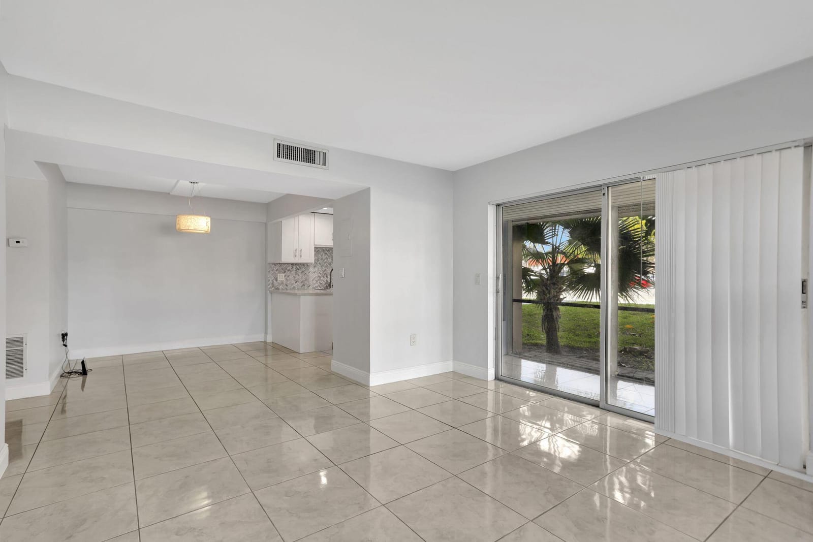 4156 Inverrary Drive 111 — photo 12