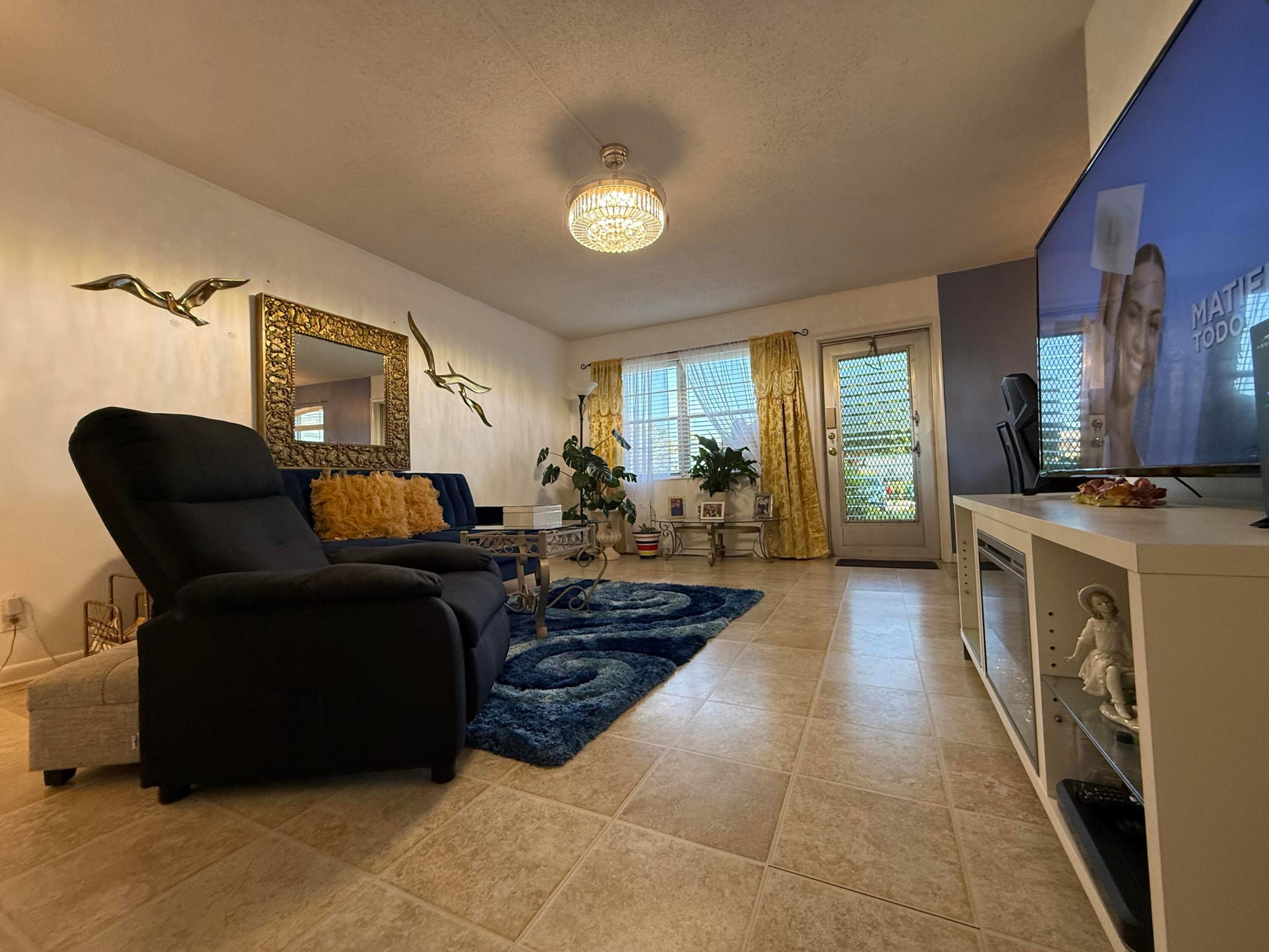 81 Camden Drive D, West Palm Beach, FL 33417, West Palm Beach