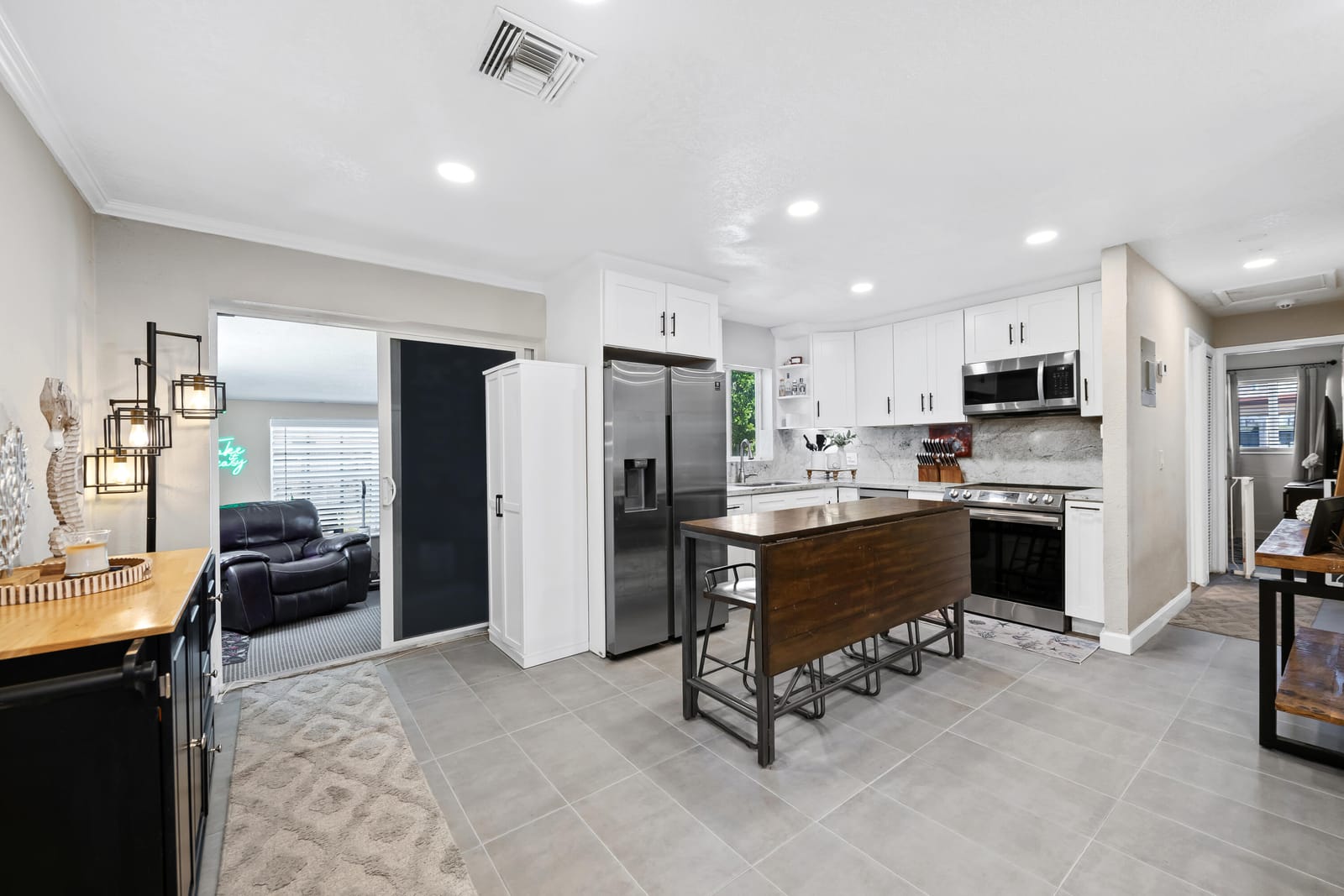 611 NW 18th Court, Pompano Beach, FL 33060 photo 4