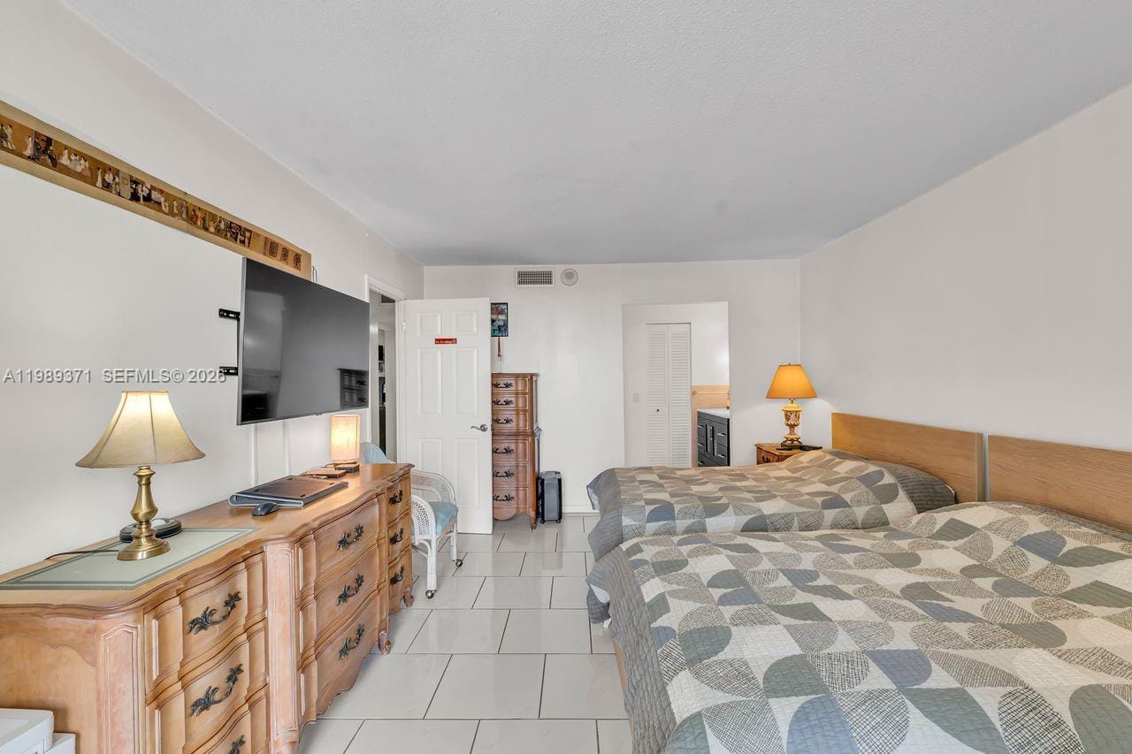 1825 S Ocean Drive 407, Hallandale Beach, FL 33009 photo 17