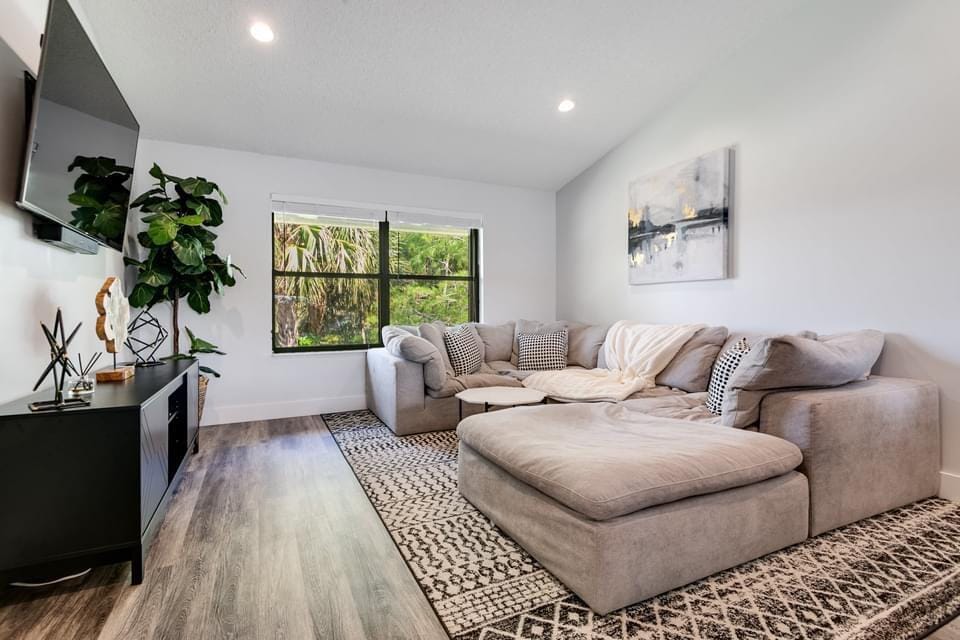 13065 Albright Court 28, Wellington, FL 33414 photo 9