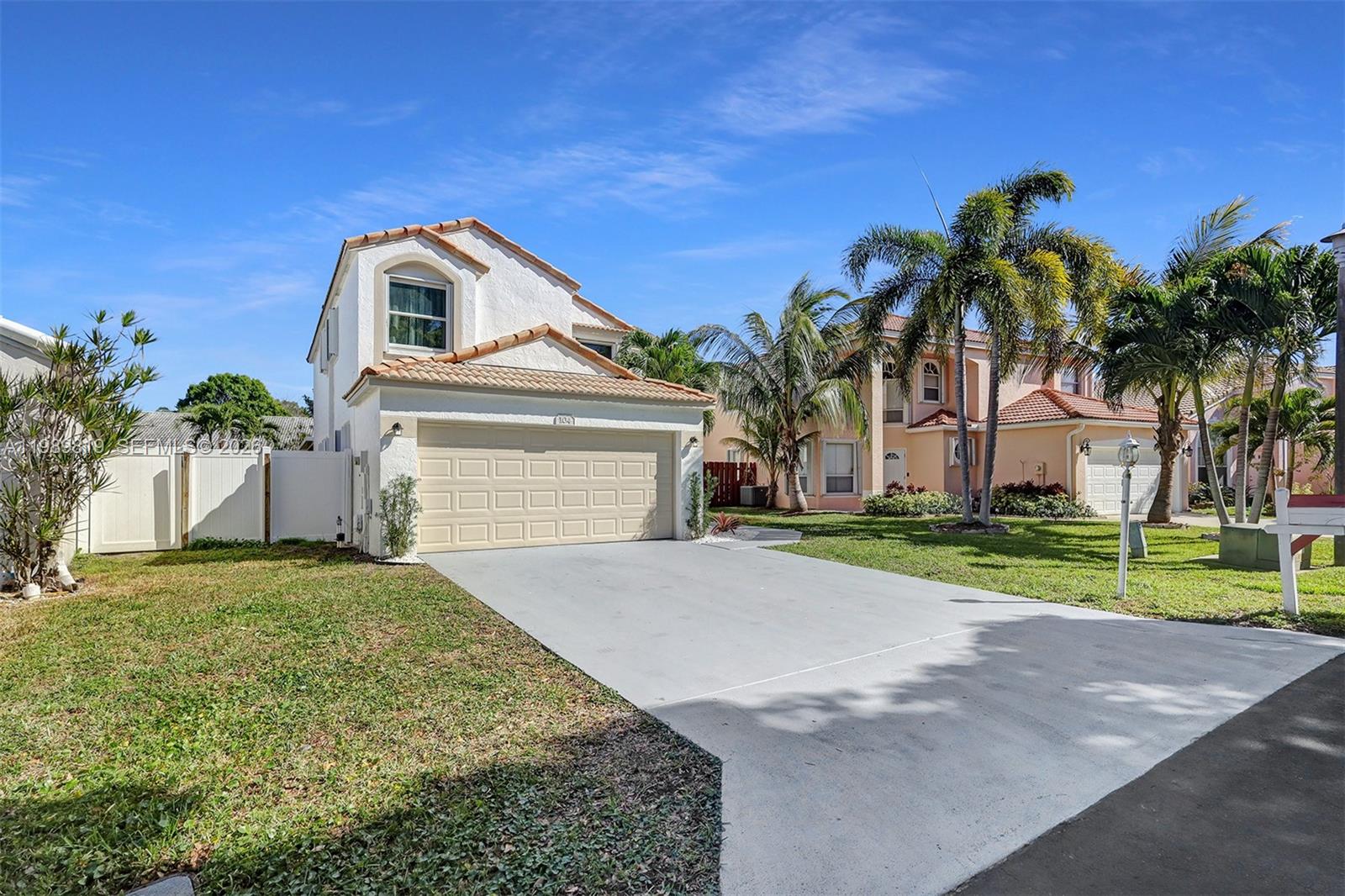 104 Wedgewood Lakes S, Greenacres, FL 33463, Greenacres