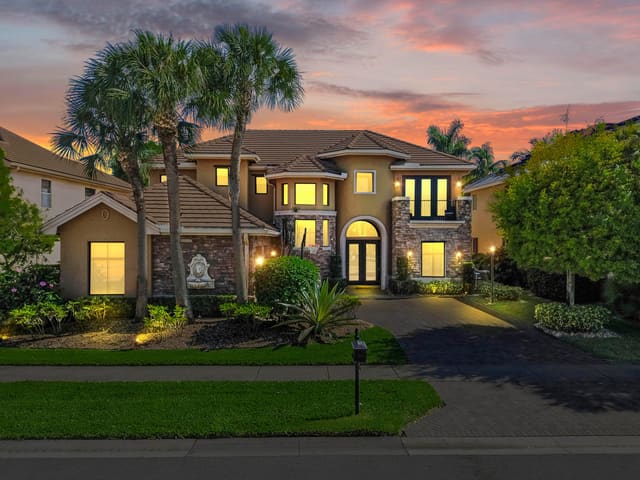 10376 Trianon Place, sold in Versailles, Wellington, FL