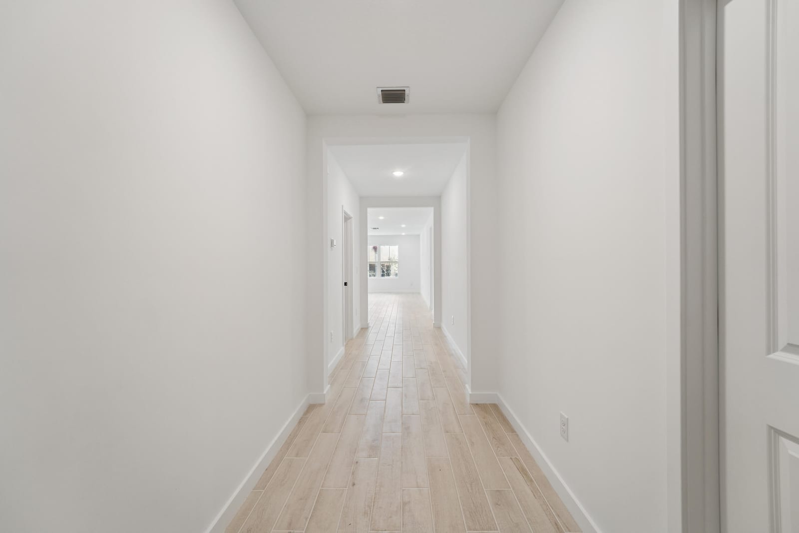 434 SW Narco Court — photo 2