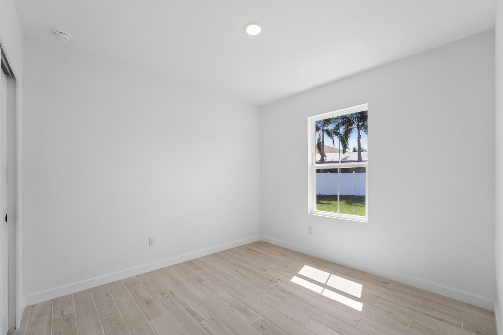 434 SW Narco Court — photo 6