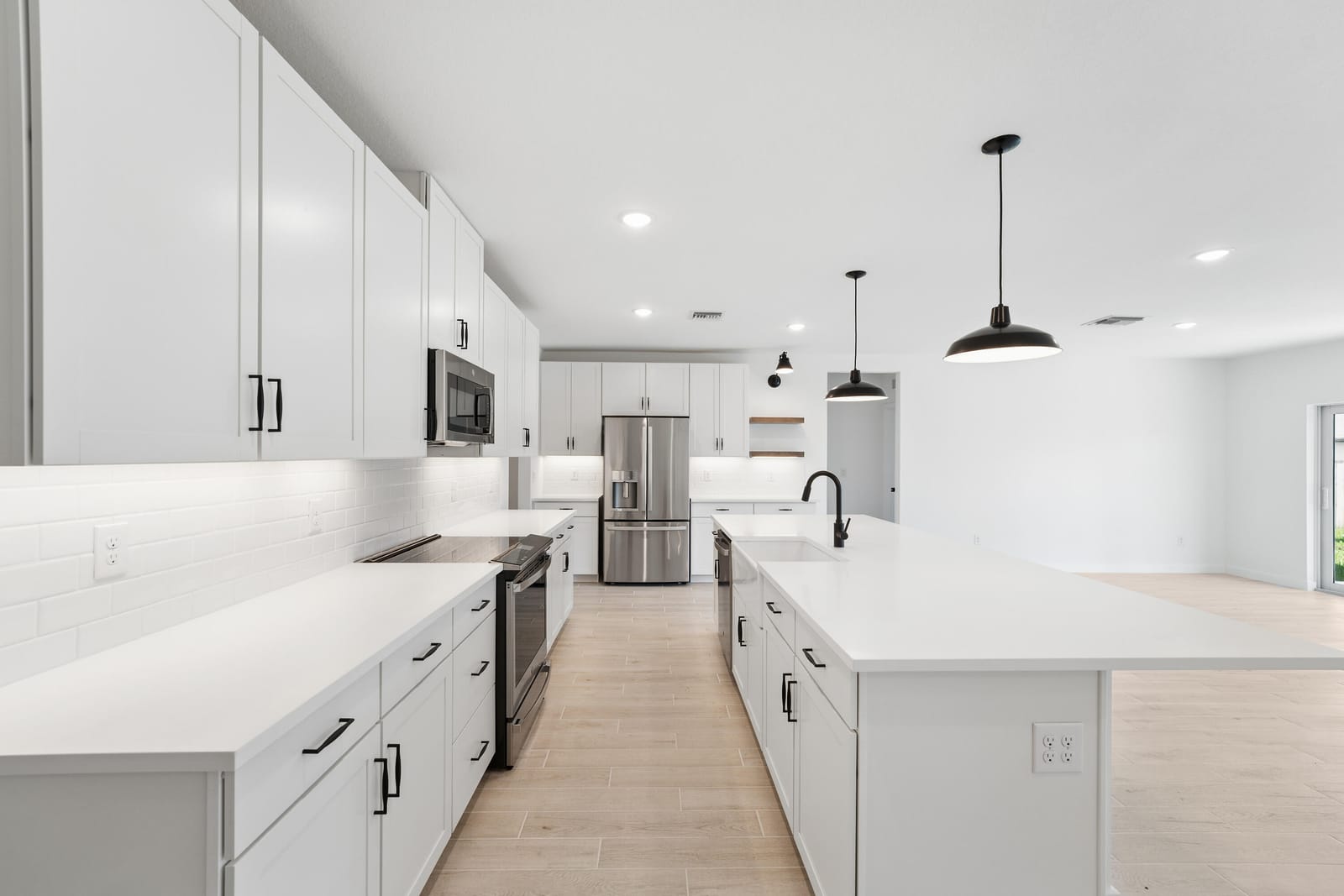 434 SW Narco Court — photo 9