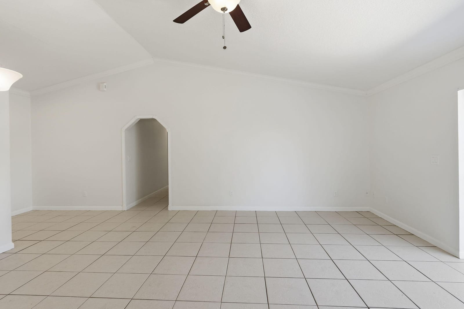 4381 SW Appleseed Road — photo 4