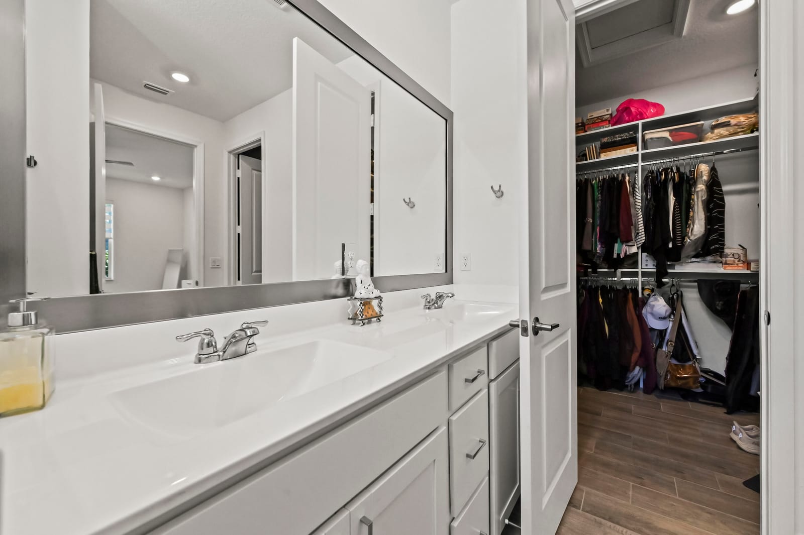 13451 Noble Drive — photo 9