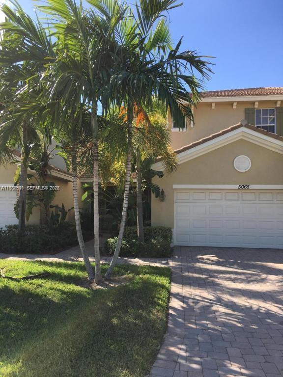 5065 Dulce Court, Palm Beach Gardens, FL 33418