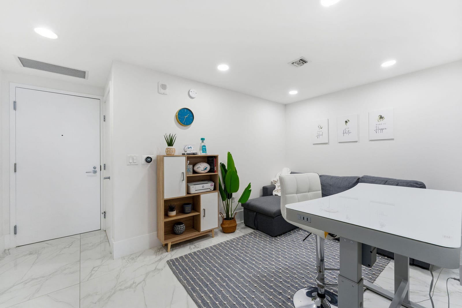 16385 Biscayne Boulevard 2516, North Miami Beach, FL 33160 photo 2