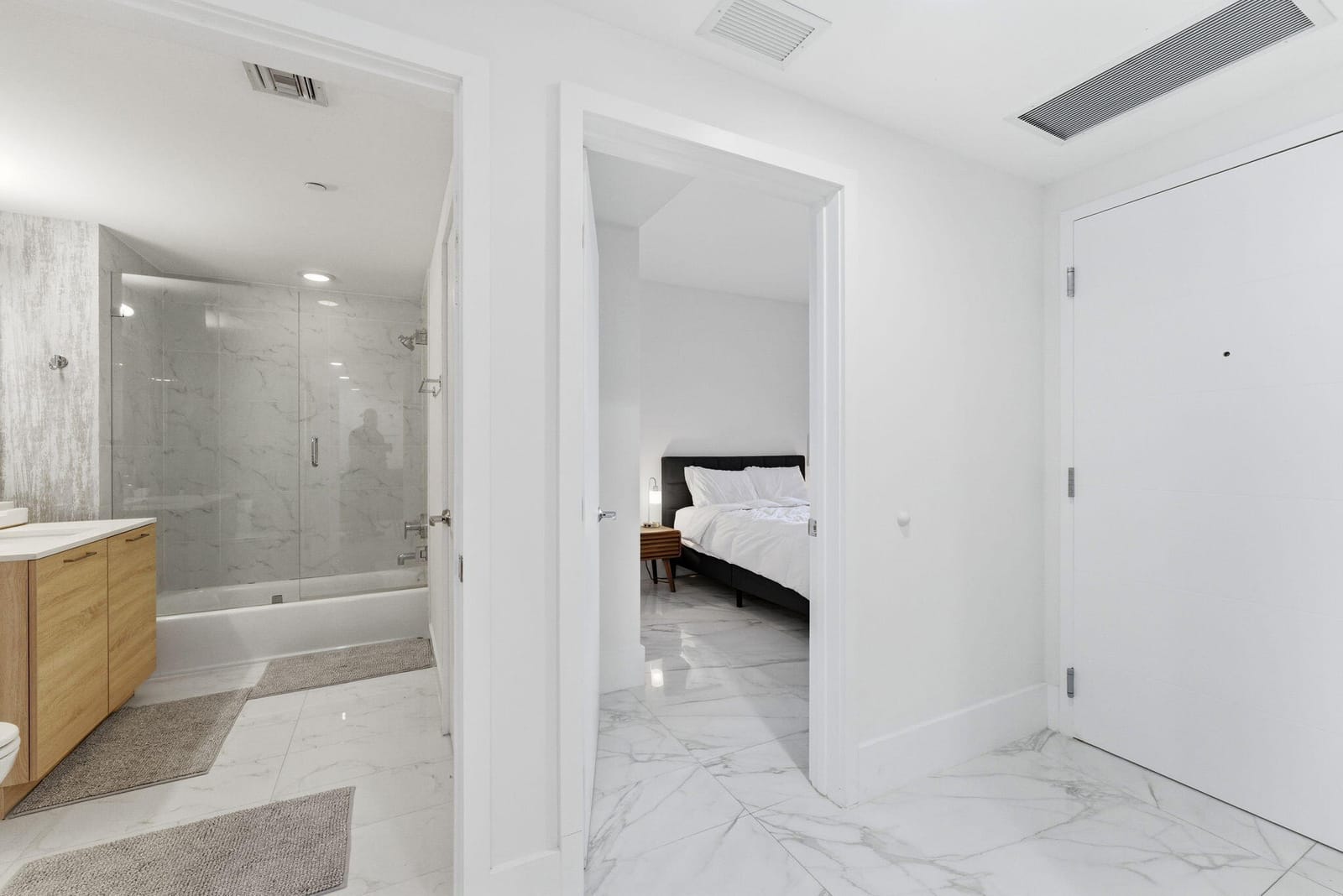 16385 Biscayne Boulevard 2516, North Miami Beach, FL 33160 photo 3