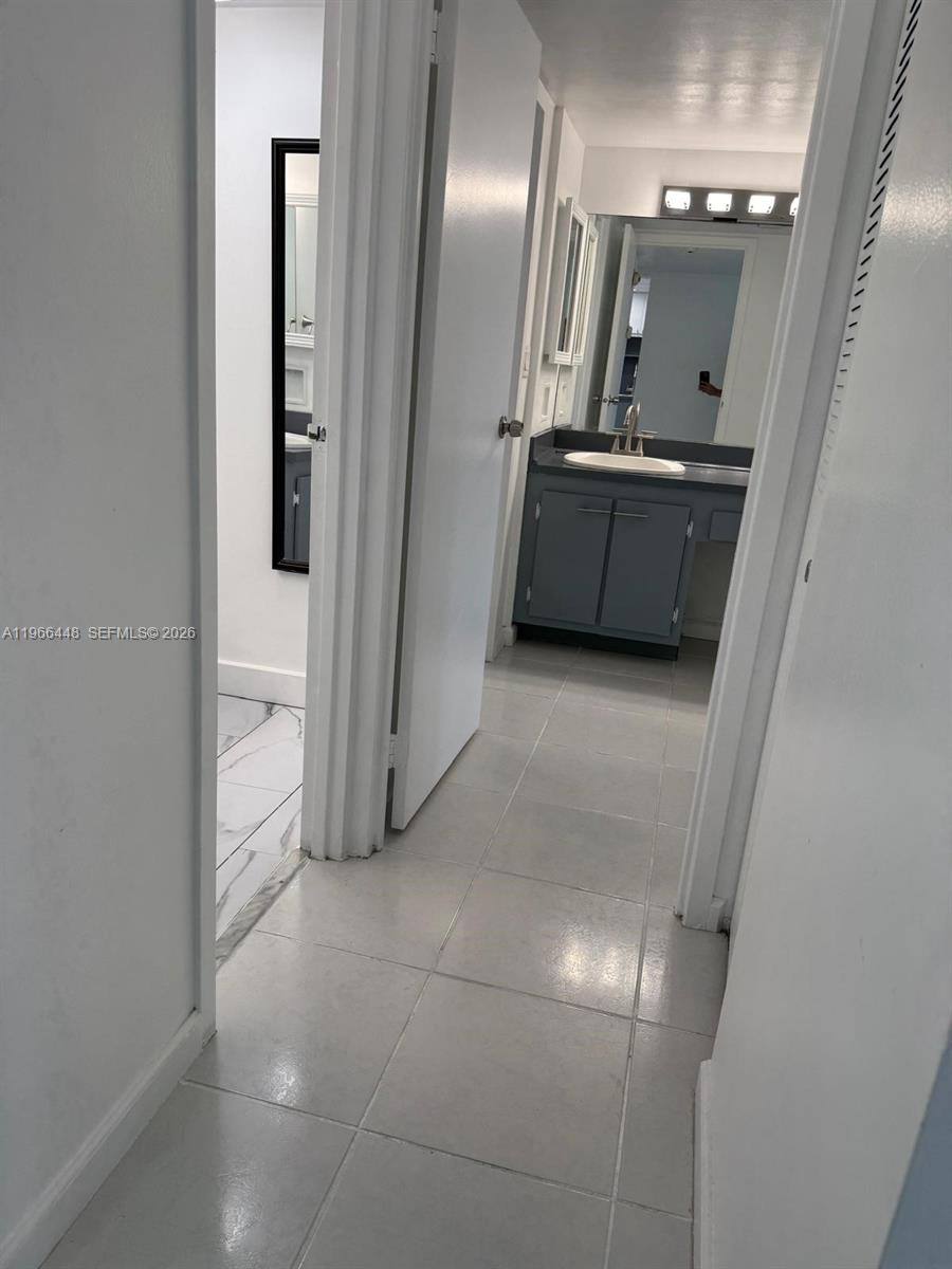 100 Bayview Drive 412 — photo 8