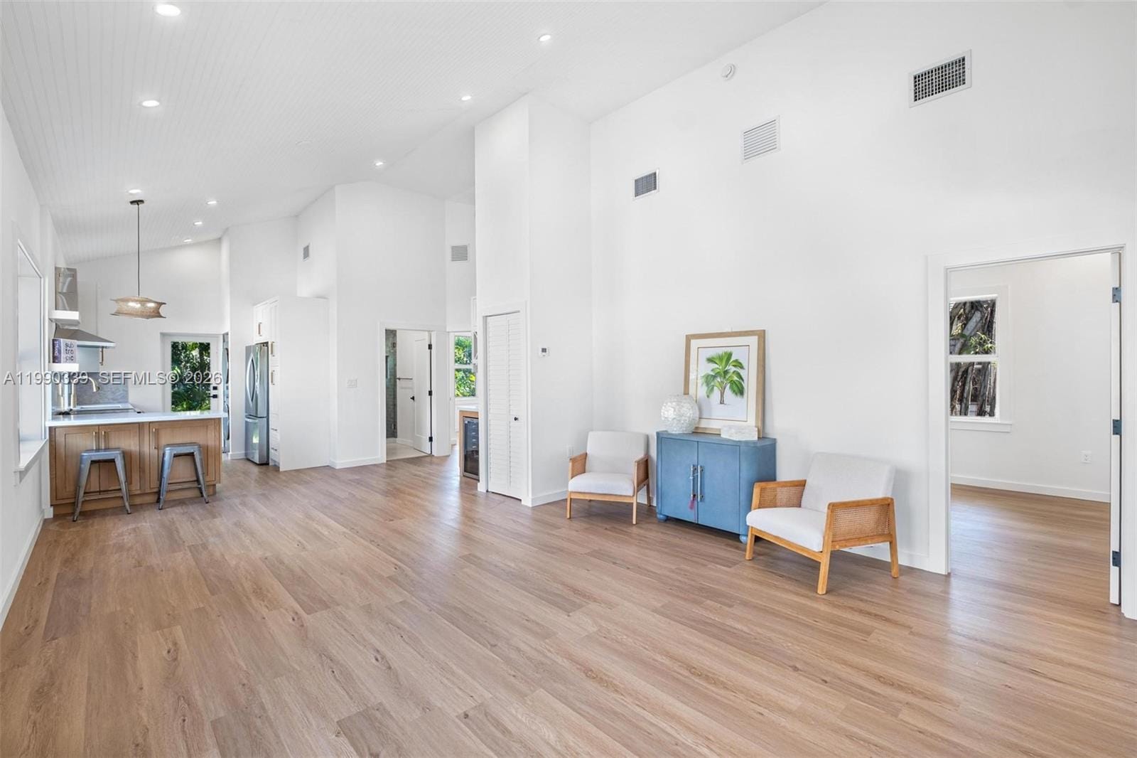3 bedroom home for sale at 129 Florida, Coral Gables, FL 33133 — $1,098,000