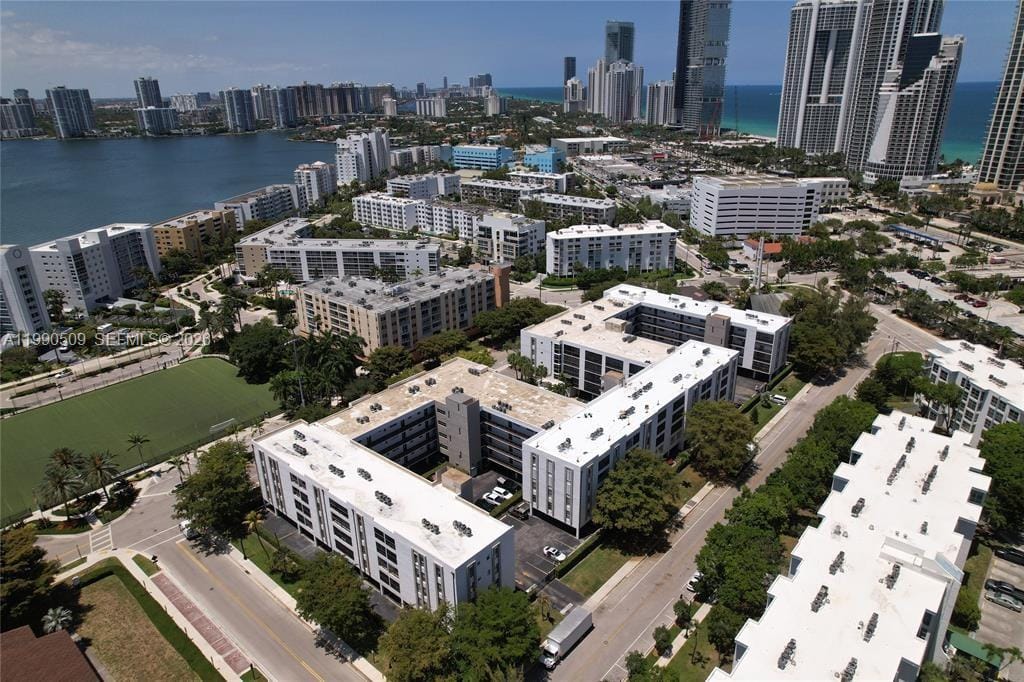 201 178th Drive 423, Sunny Isles Beach, FL 33160 photo 18