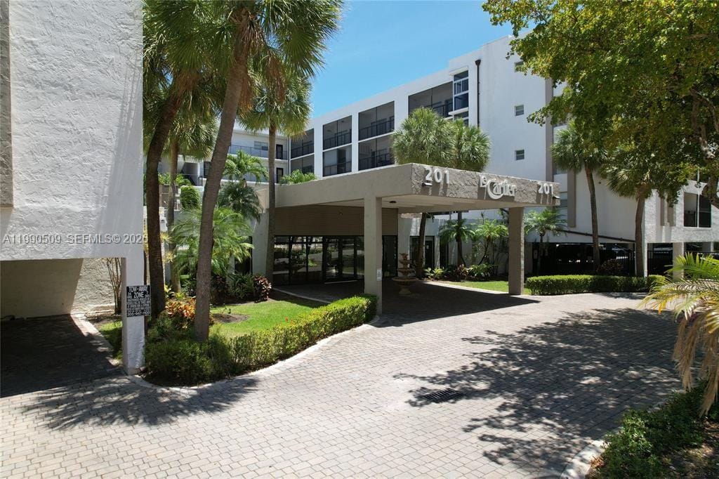 201 178th Drive 423, Sunny Isles Beach, FL 33160 photo 28