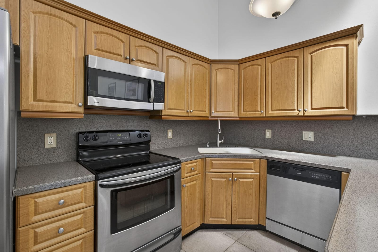 5662 Golden Eagle Circle — photo 12
