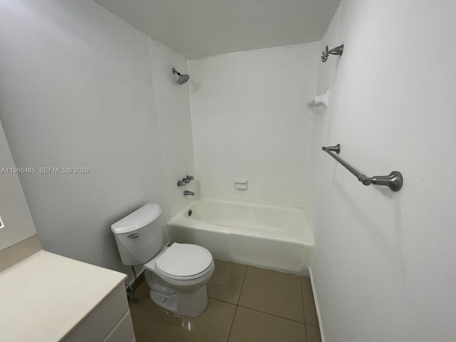 19390 Collins Avenue 123 — photo 11