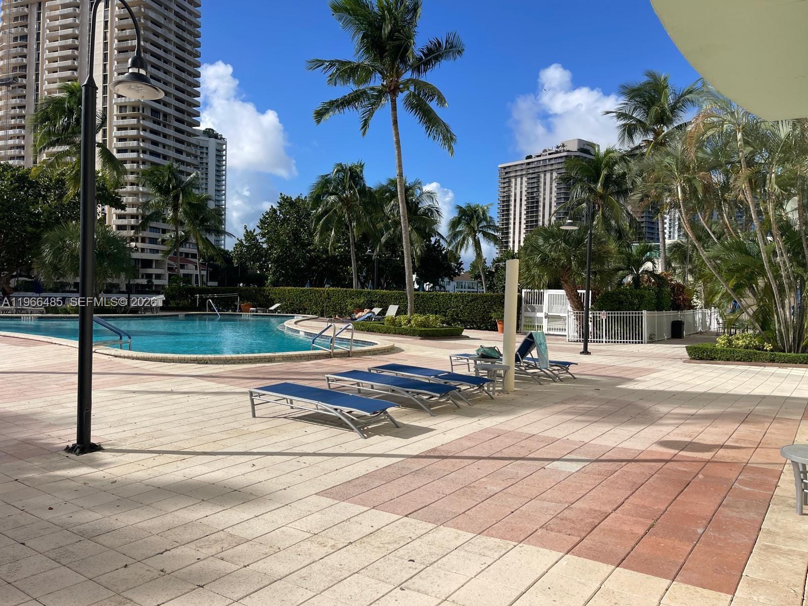 19390 Collins Avenue 123, Sunny Isles Beach, FL 33160 photo 21