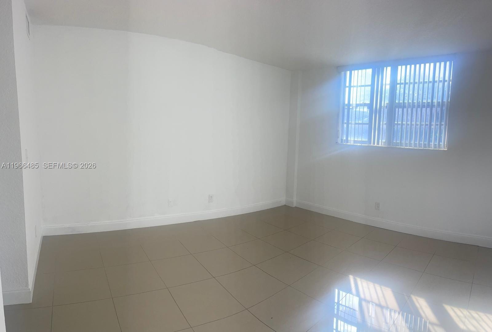 19390 Collins Avenue 123 — photo 10