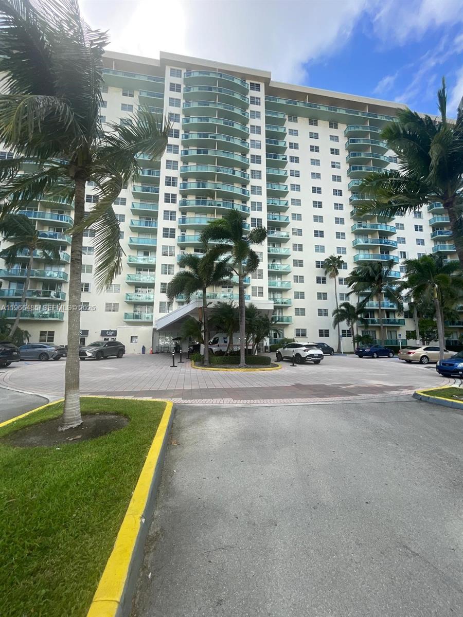 19390 Collins Avenue 123, Sunny Isles Beach, FL 33160, Sunny Isles Beach