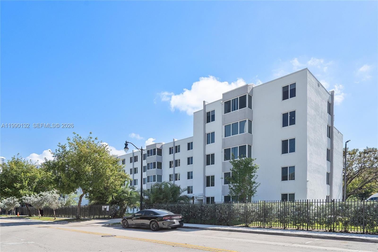 250 180th Drive 456, Sunny Isles Beach, FL 33160 photo 2