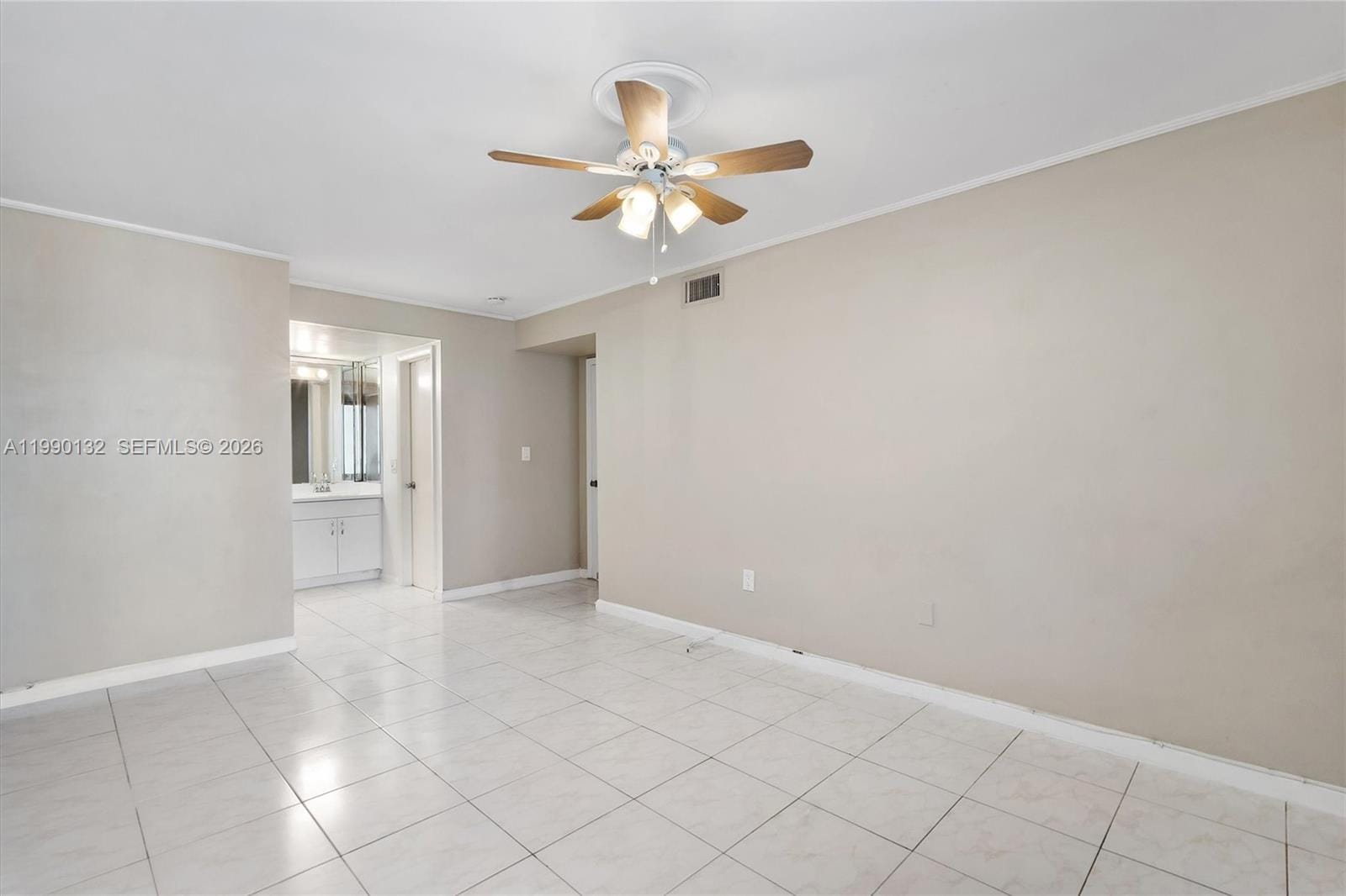 250 180th Drive 456, Sunny Isles Beach, FL 33160 photo 11
