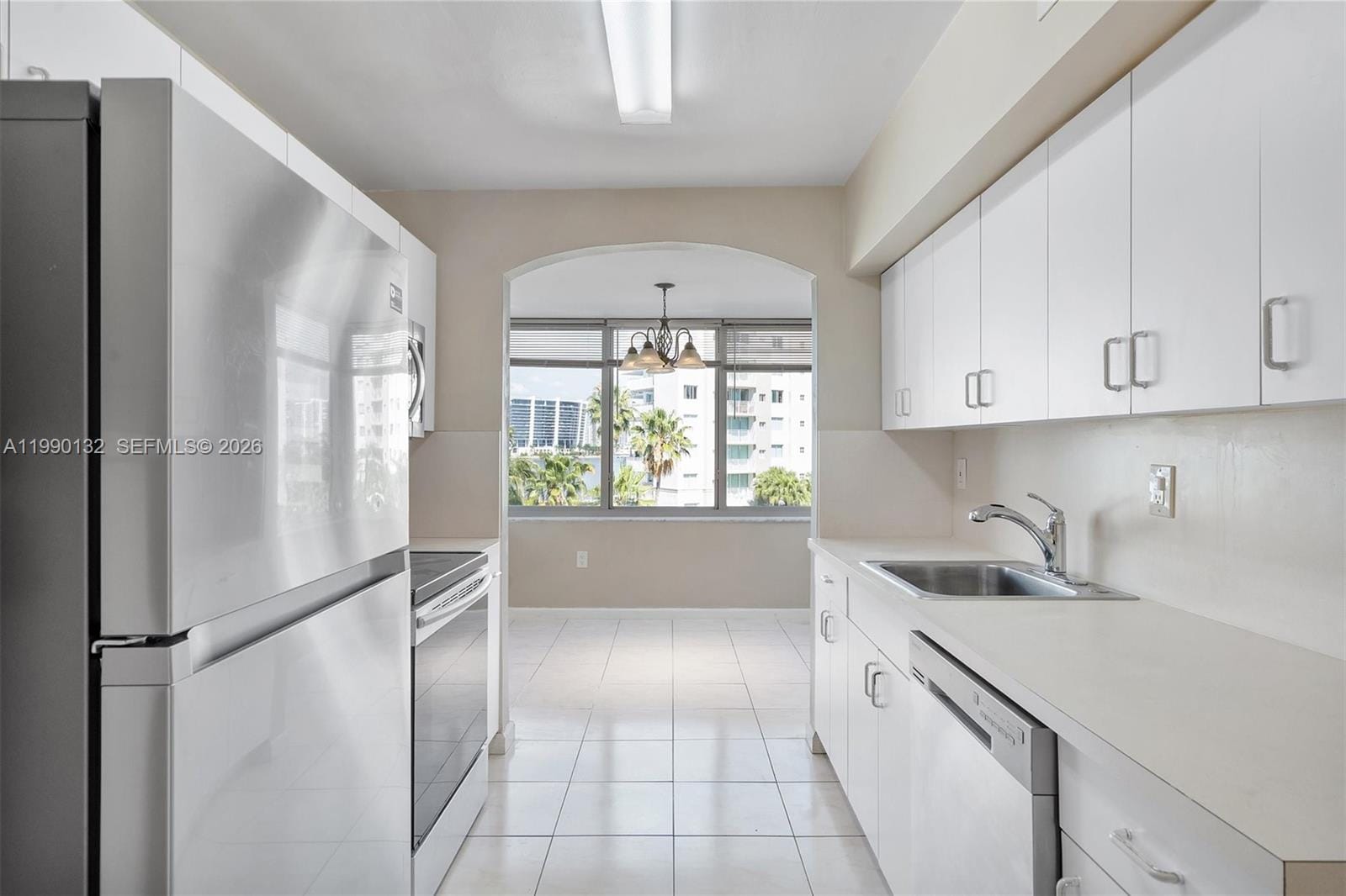 250 180th Drive 456, Sunny Isles Beach, FL 33160 photo 10