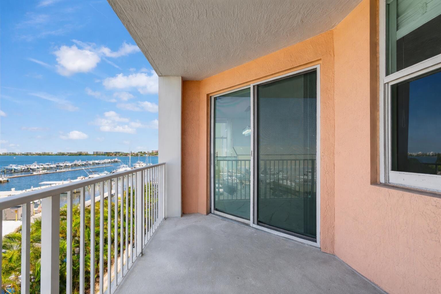 806 E Windward Way 403 — photo 6