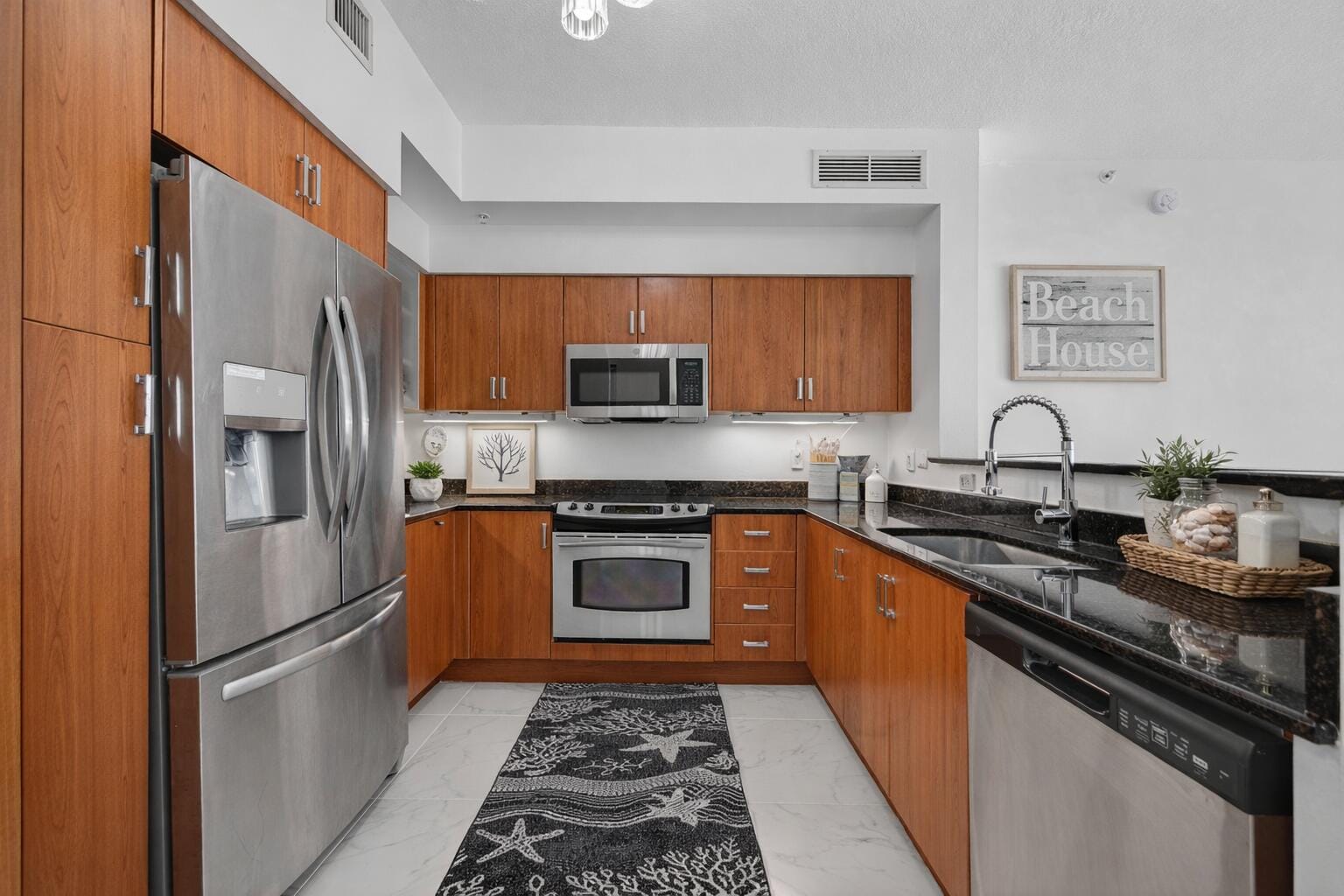 806 E Windward Way 403 — photo 10