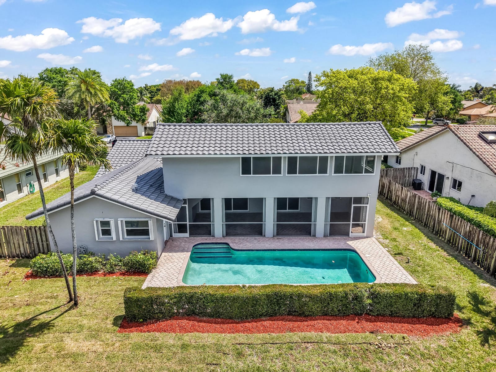 1071 NW 97th Avenue — photo 3