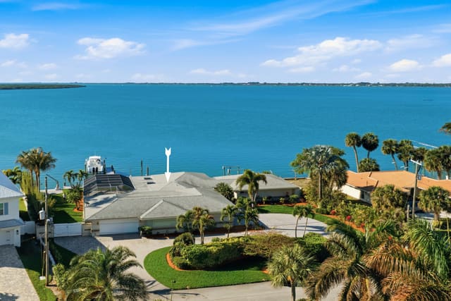 1625 Thumb Point Drive, sold in Thumb Point Subdivision, Fort Pierce, FL