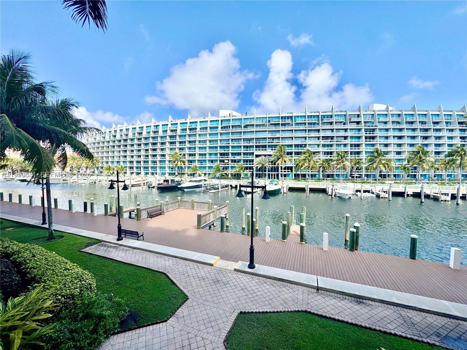 3001 NE 185th Street 213, Aventura, FL 33180 photo 3