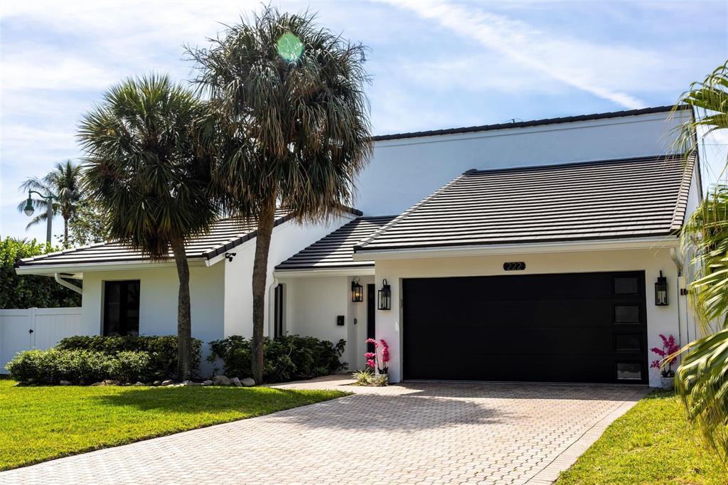 222 N Tradewinds Avenue, Lauderdale-By-The-Sea, FL 33308, Lauderdale By The Sea