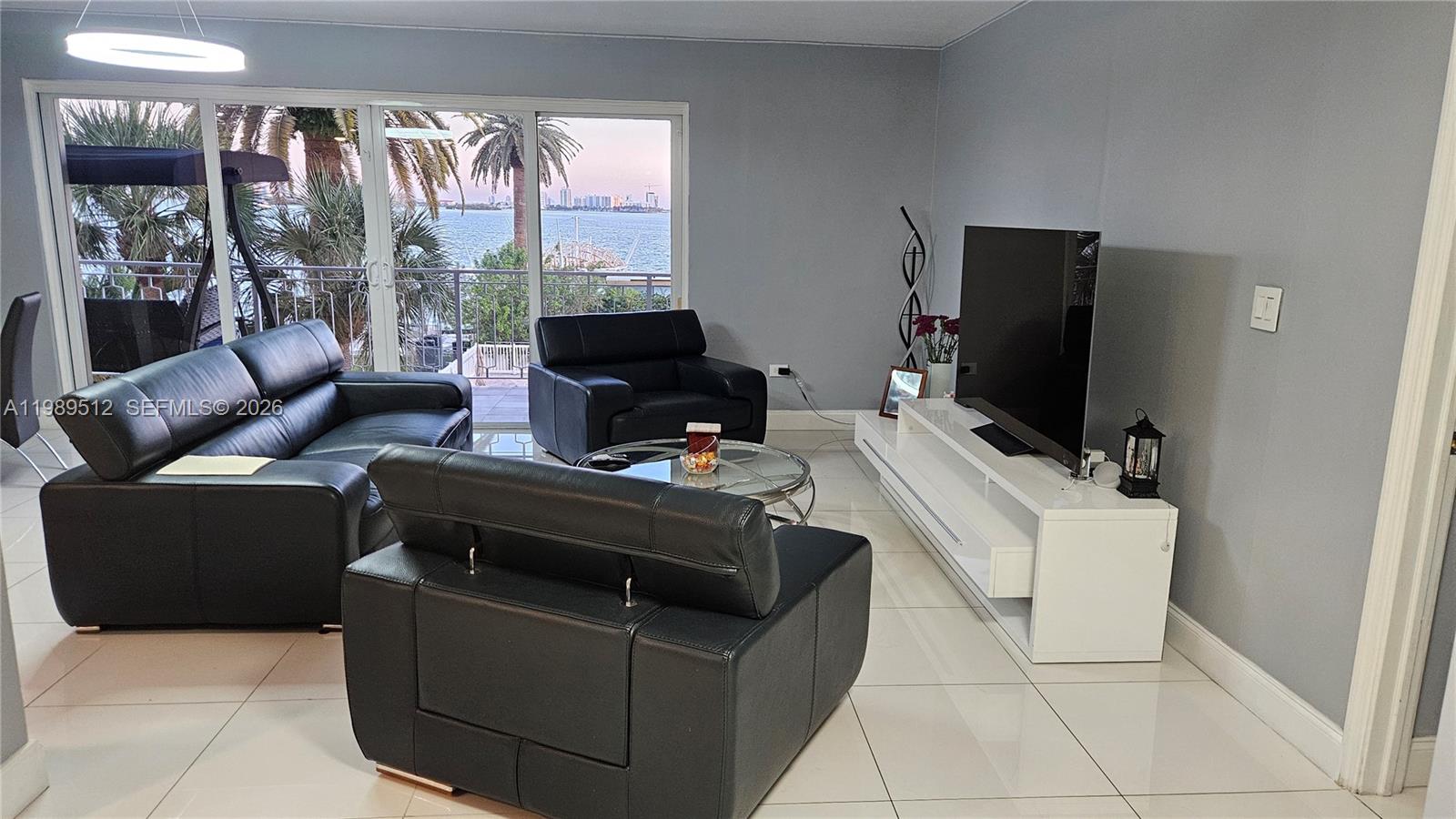11111 Biscayne Boulevard 3F, Miami, FL 33181, Miami