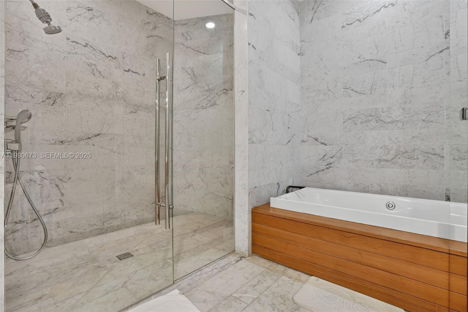 2675 S Bayshore Drive 402S — photo 11