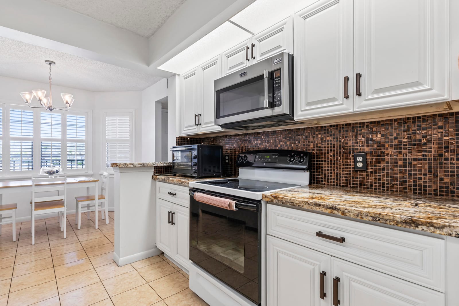 1000 SW 125th Avenue 211, Pembroke Pines, FL 33027 photo 2