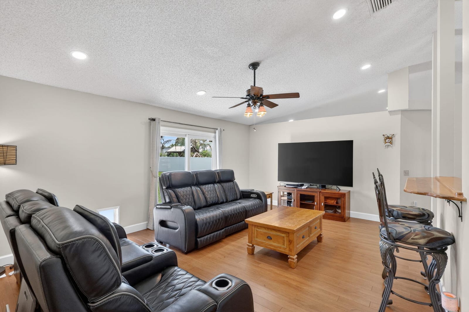 2672 SW Import Drive — photo 10