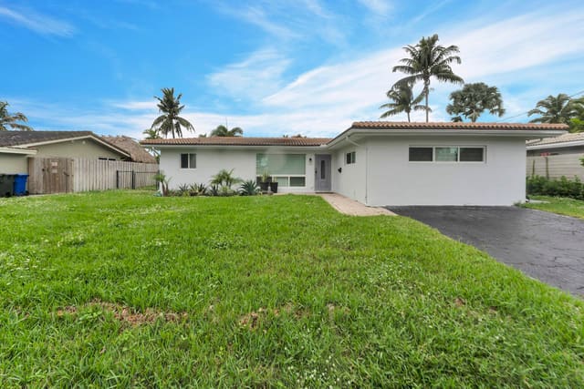5921 NE 15th Avenue, Fort Lauderdale, FL 33334