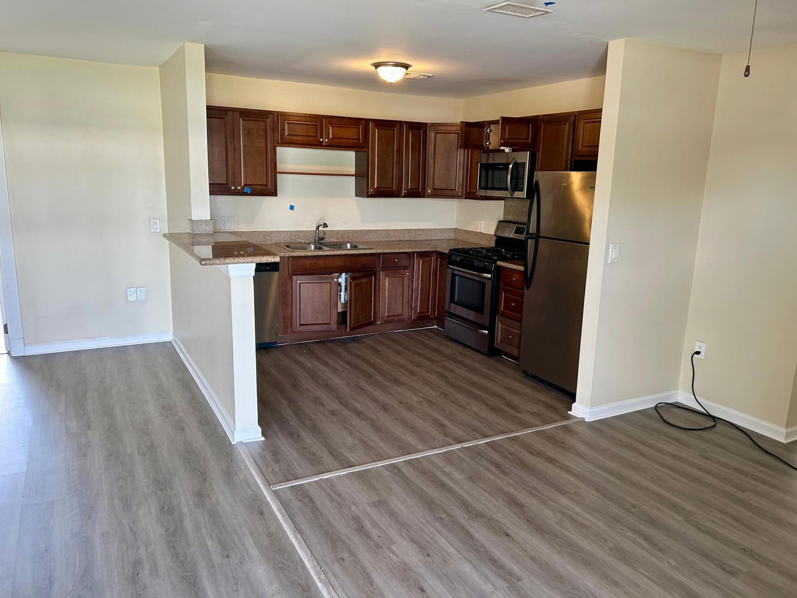 11450 NW 35th Place, Sunrise, FL 33323 photo 4