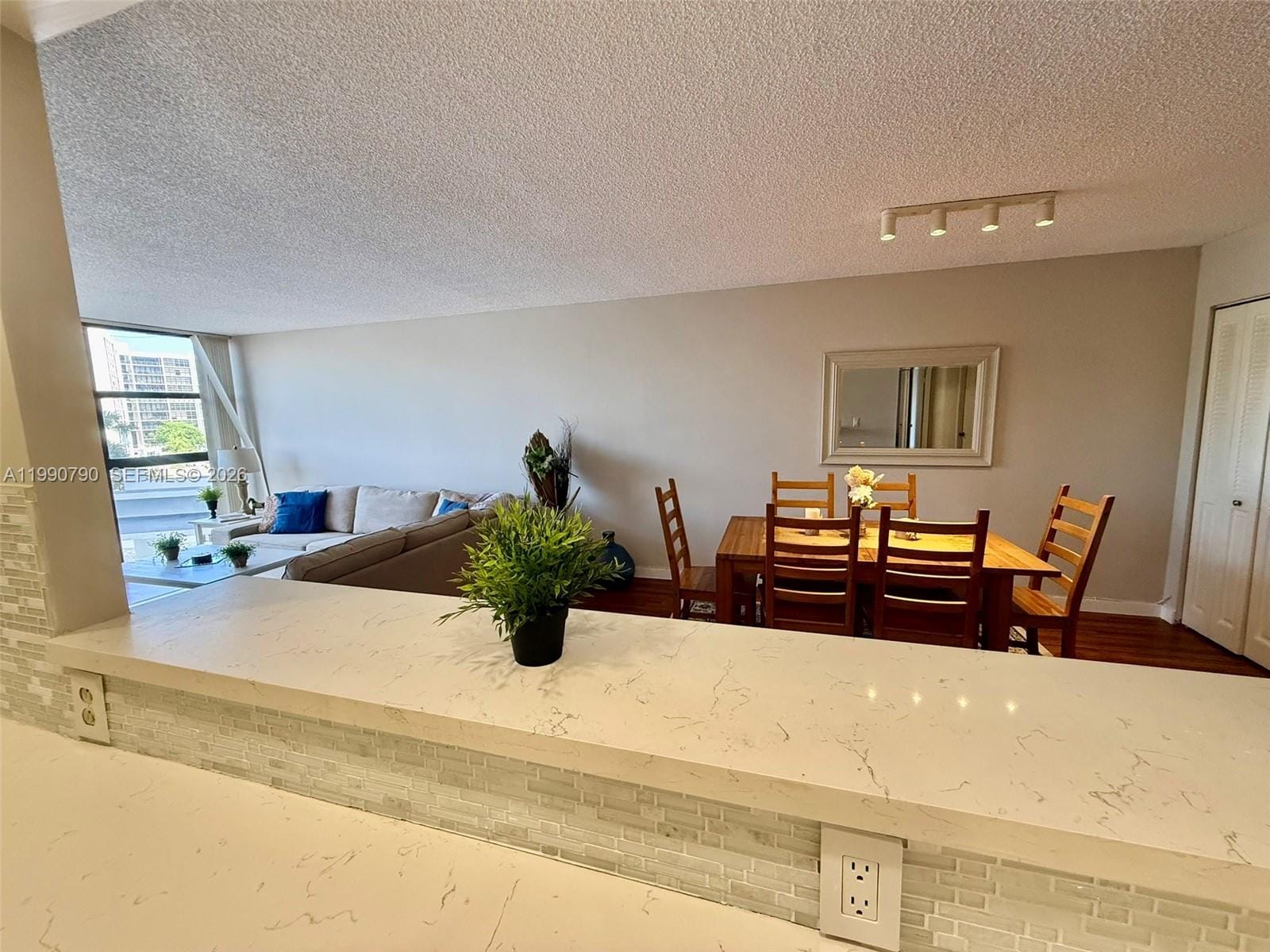 200 Leslie Drive 425 — photo 3