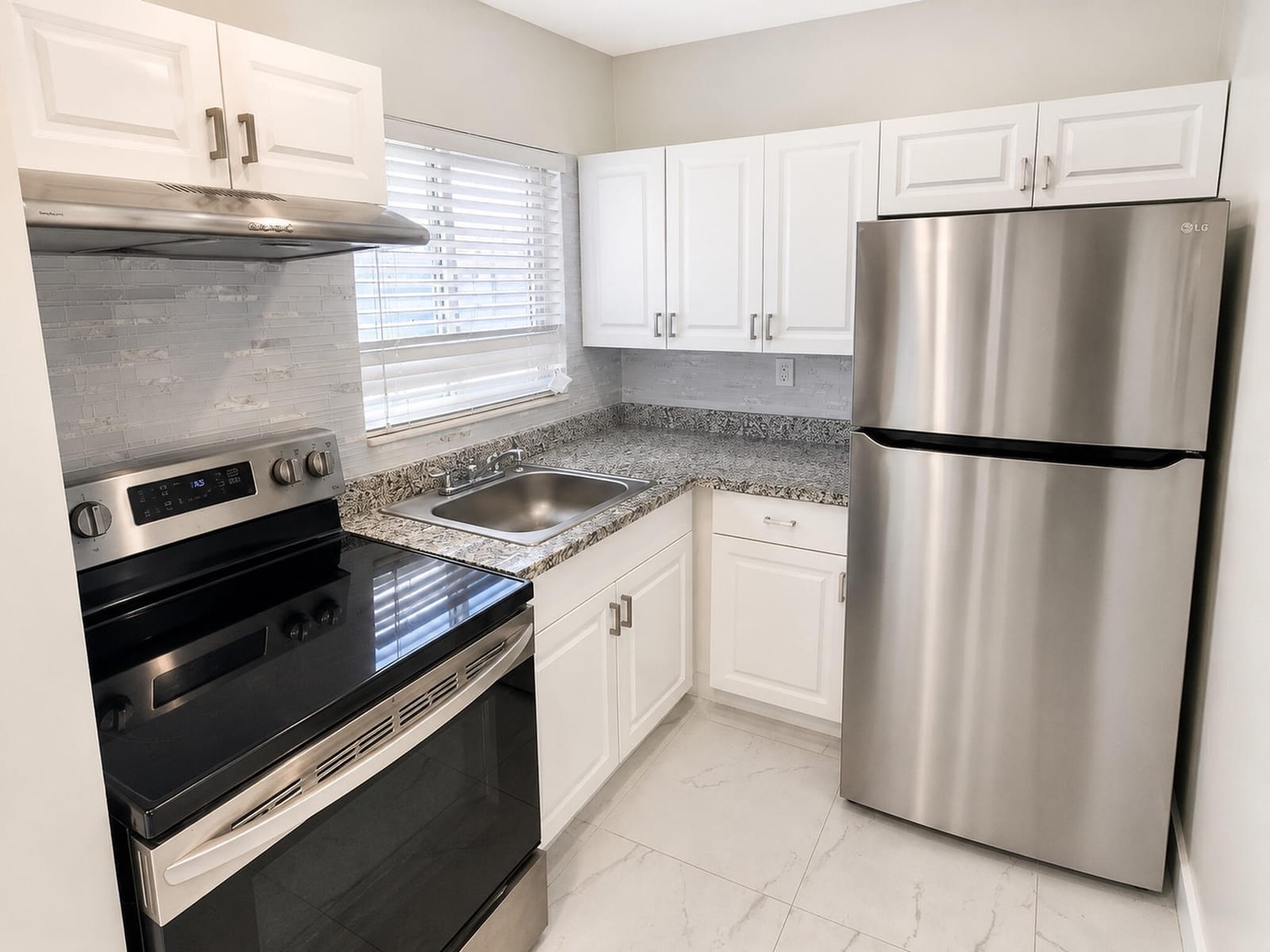 1115 Lake Terrace 208, Boynton Beach, FL 33426 photo 5