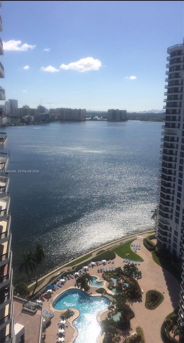 19195 NE 36th Court 2304, Aventura, FL 33180 photo 2