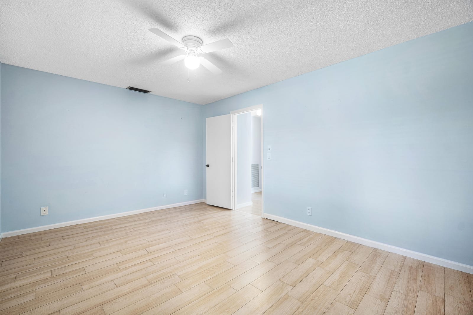 5041 Pine Drive, Boynton Beach, FL 33437 photo 17