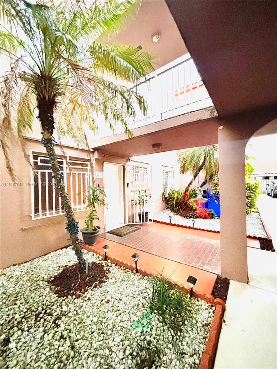 2310 W 74th Street 103, Hialeah, FL 33016, Hialeah
