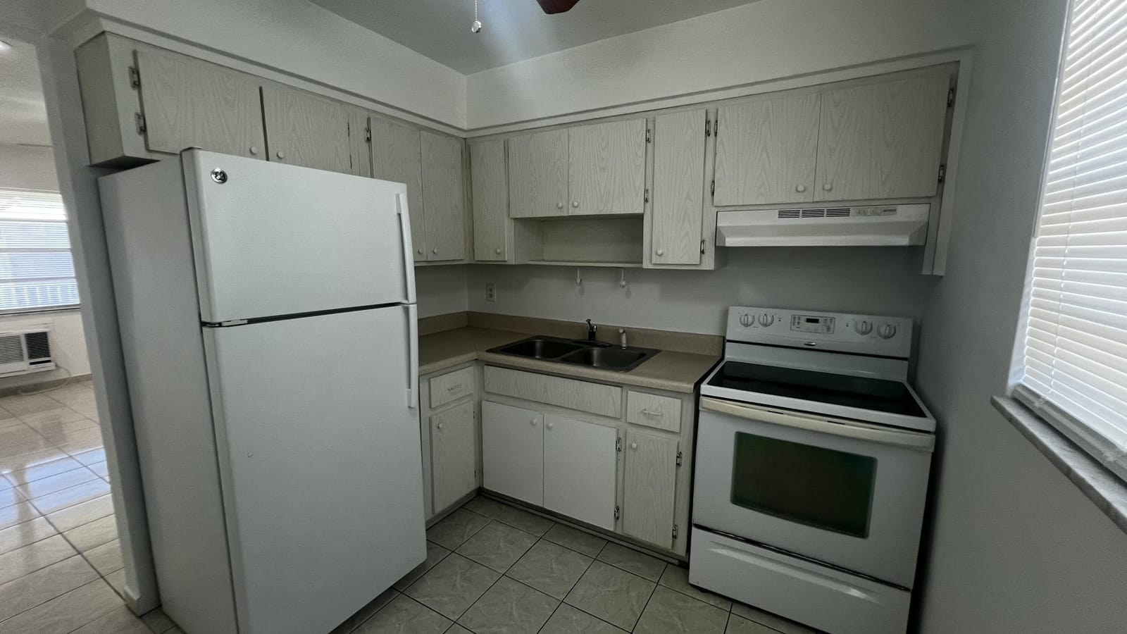 13 NE 2nd Avenue 201, Dania Beach, FL 33004 photo 7
