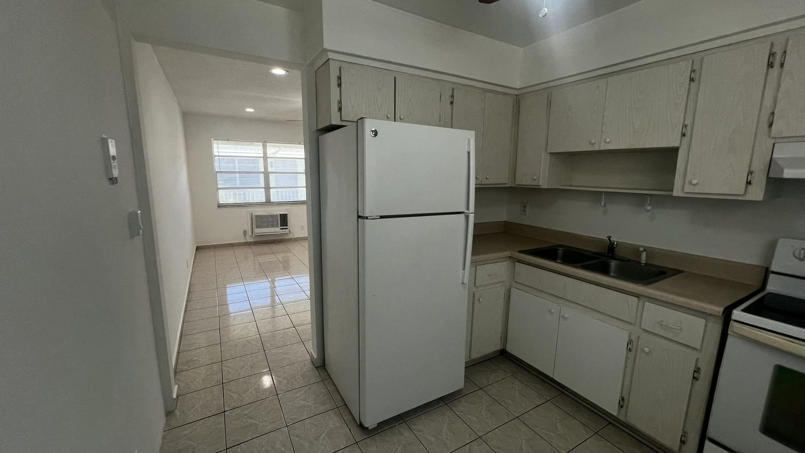 13 NE 2nd Avenue 201, Dania Beach, FL 33004 photo 8