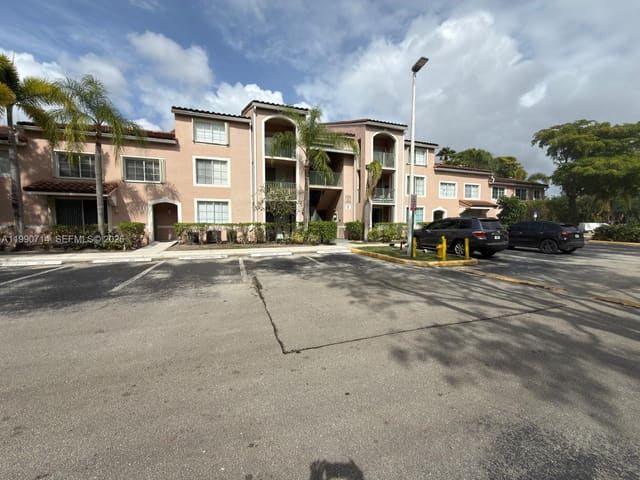 12154 Saint Andrews Place 208, sold in St Andrews Condo, Miramar, FL