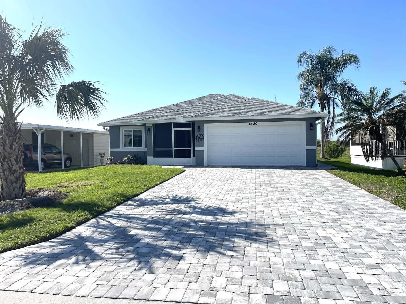 1320 SW 44th Boulevard — photo 1