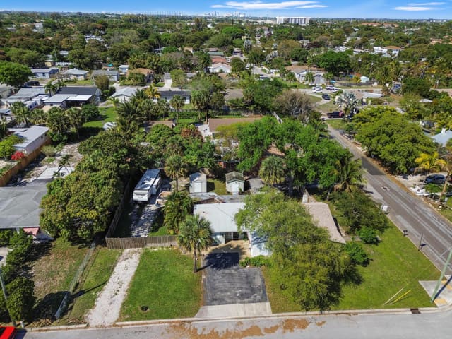 1501 N D Street, Lake Worth Beach, FL 33460